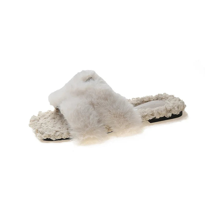Plush Comfort- Stylish Fur Slippers